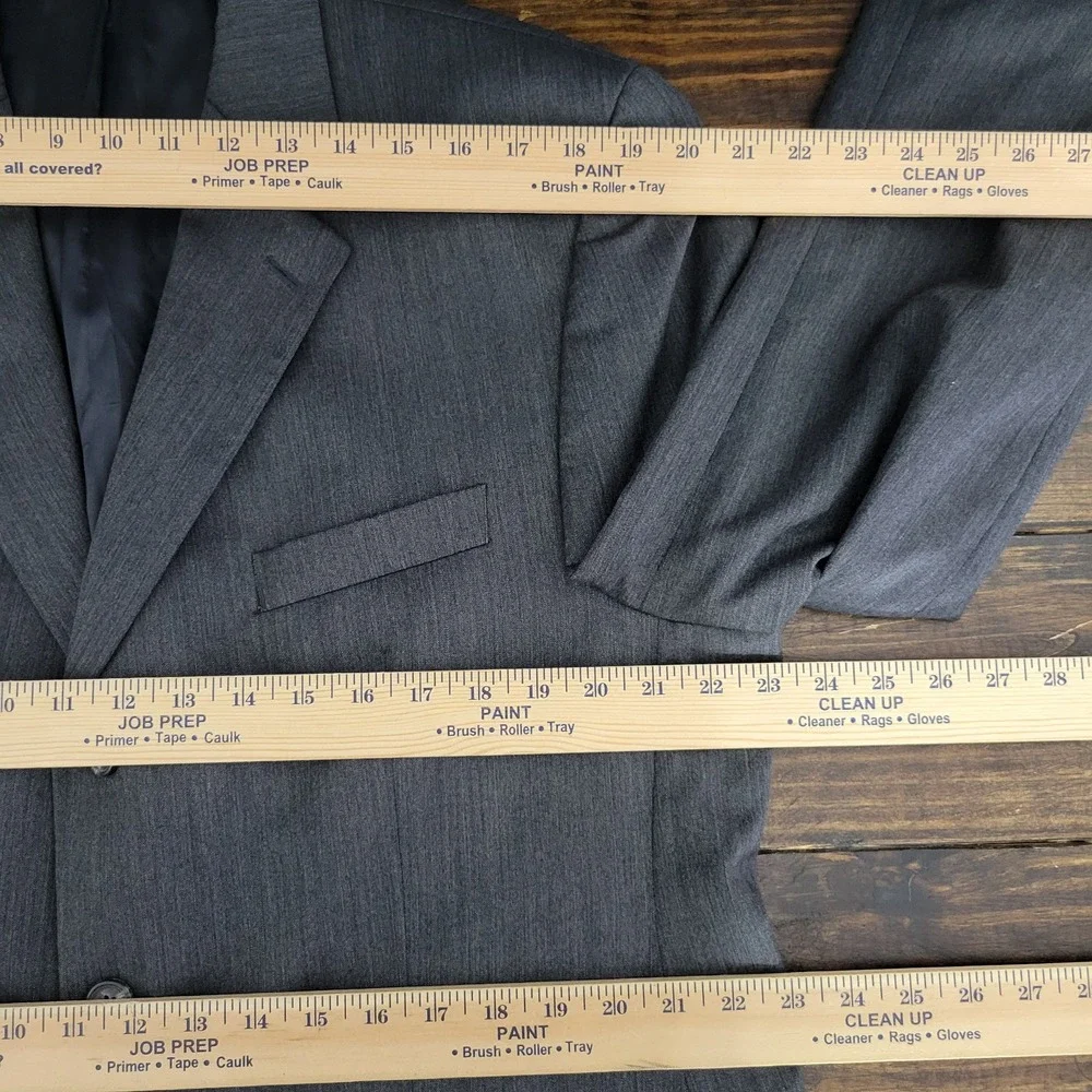 Ralph‎ Lauren Men's Sport Coat Blazer Three Button Gray Herringbone Wool 44R